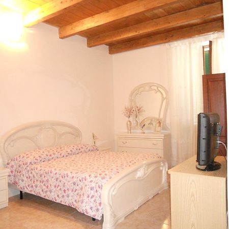 אלגהרו Guest House Efisio מראה חיצוני תמונה